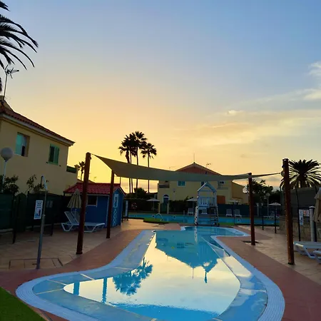 Duplex Sonemar Pool
