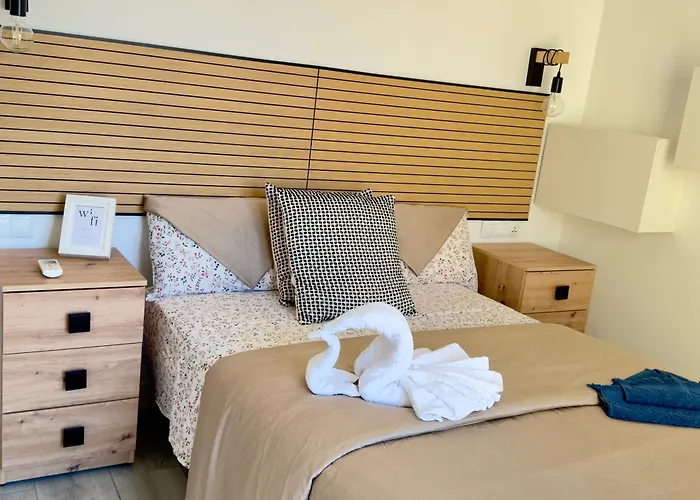 Duplex Sonemar Pool Apartman *