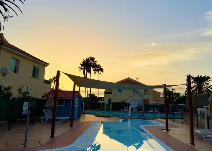 Duplex Sonemar Pool