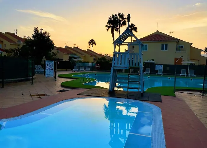 Duplex Sonemar Pool